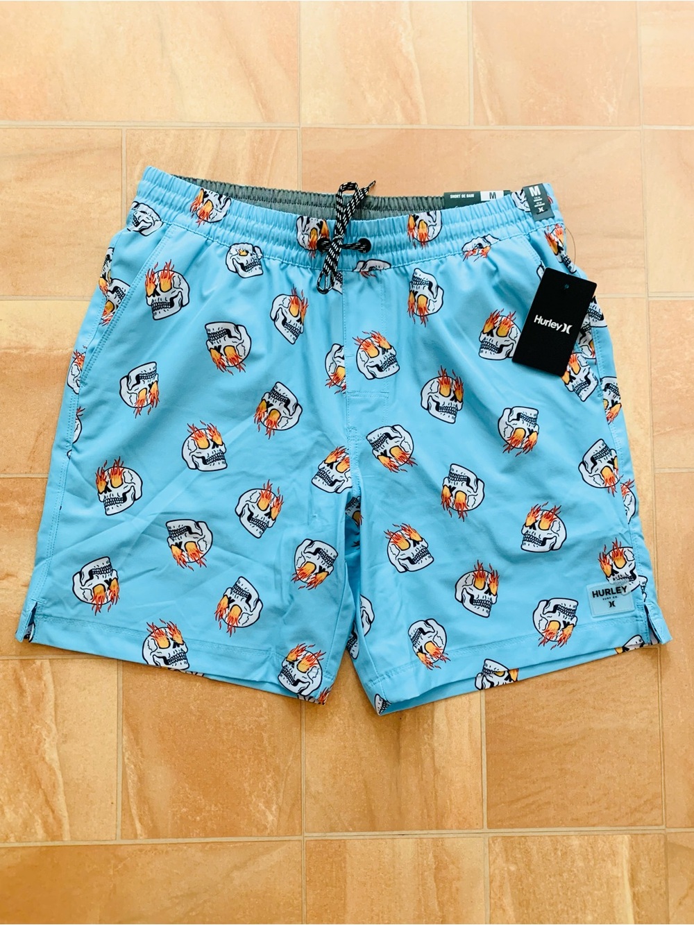 NWT Hurley Men's Light Blue Flaming Skull Volley Swim Shorts